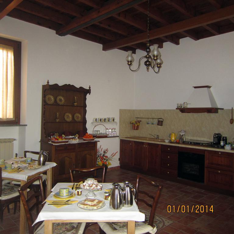 Bed And Breakfast Azienda Agricola Cascina Salazzara มาเจ็นตา ห้อง รูปภาพ
