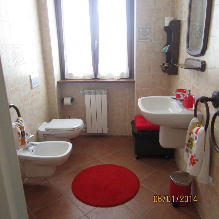 Bed And Breakfast Azienda Agricola Cascina Salazzara มาเจ็นตา ภายนอก รูปภาพ