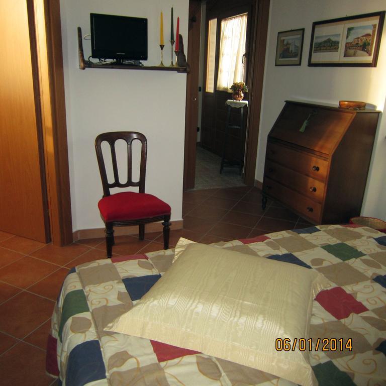 Bed And Breakfast Azienda Agricola Cascina Salazzara มาเจ็นตา ภายนอก รูปภาพ